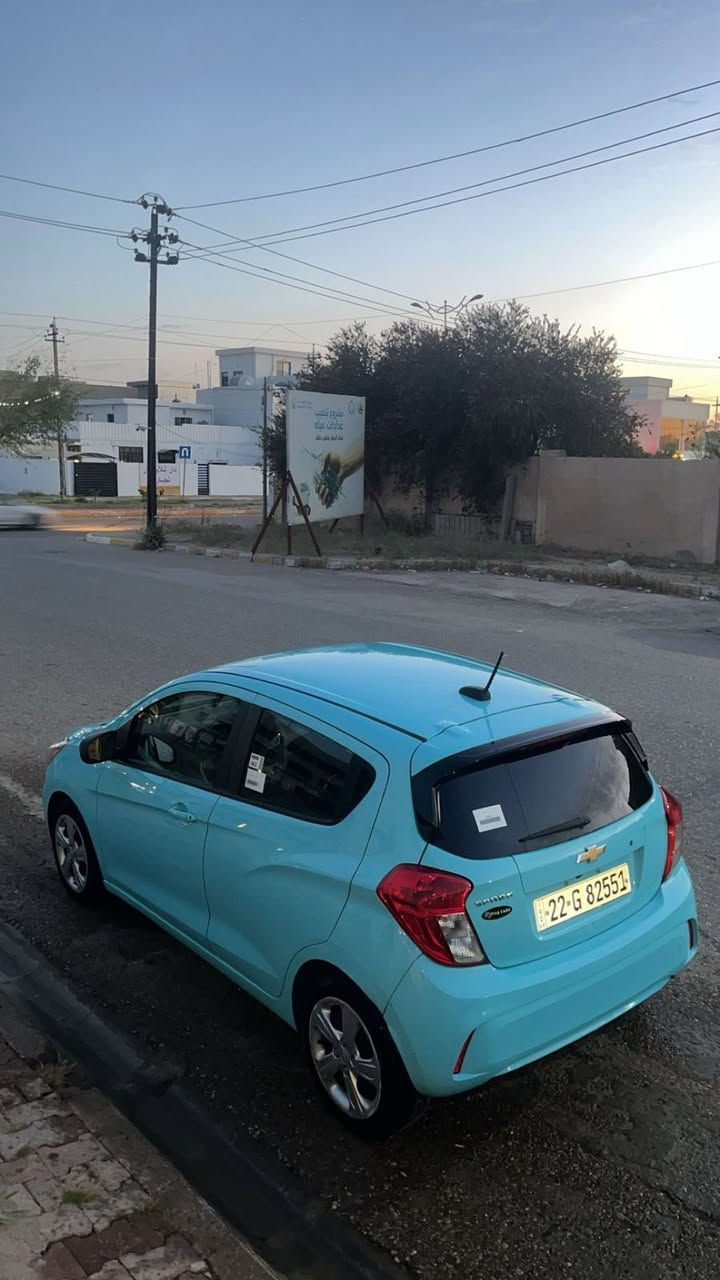 سلام عليكم للبيع بسعر مناسب
شوفرليت سبارك 2021
 موصفات حلوه LS
140000mils
8500$بي مجال بسيط
قطعتين صبخ
قطعتين كلير امريكي 
بدون حالوب
كير مكينة شرط
بدون دواخل بدون ايرباك 
سياره بدون نقص بدون مصرف و سياره نصبتها حلوه 
مكان سياره كركوك 
رقم موبايل ***********

