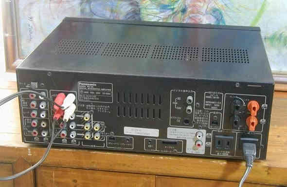 amplifier panasonic d5
كهرباء ١١٠ نظيف كلش مال بيت وشغال بالكامل
السعر ٥٥ الف ومتوفر توصيل ***********
