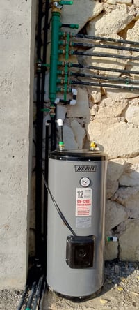 يوجد حرفي تئسيس كهرباء ماء مجاري للتواصل ‏‪07802254835‬‏