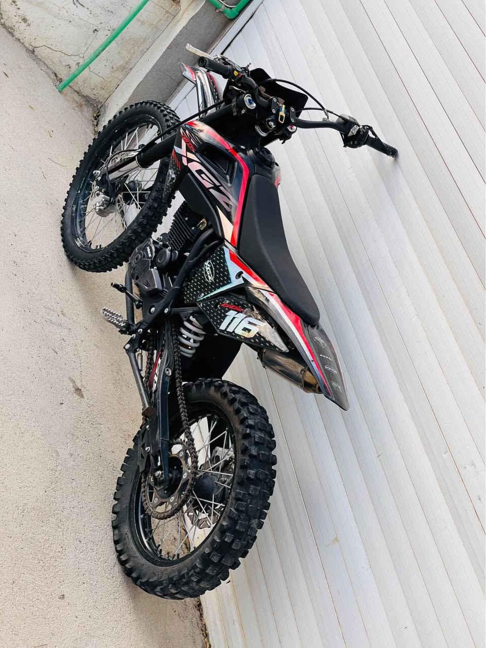 سلاو براياني ئةزيز
ئةم XGZ(gts)بؤ فرؤشتن 
يان گؤرينةوة تةنها بةمانة (rmz_kews_ktm_k26)   
مؤديل ٢٠٢٥ 
مةكينة ٣٠٠ 
٥ گير
ويلي بةردةمي تاصةيةكي زؤر كةمي تياية  
ماباقي بةشةرتي بي عةيبي
بؤ عةبي تر مةپرسن 
 نمونةي جواني و قوةت 
سعري (٩ گةلا و ٢٥ دؤلار) 
رجائةن مةعامةلة قفل ناكةم موشتةريت وةرة سةيريكة و مةعامةلة دةكةين  
بةپيي توانا خاترت دةگرم
شوينم كةلار

*********** كالار, السليمانية
