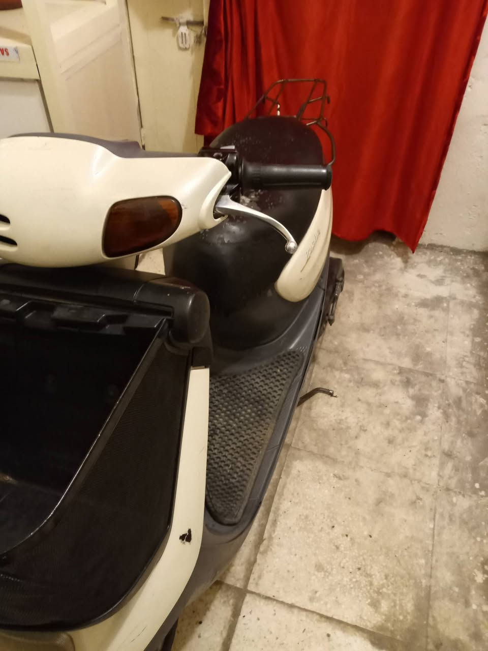 دراجه منغولي موديل 2007 سعر 375 نظيفه دراجه 
عنوان كربلاء حي الحر 
رقم ***********
