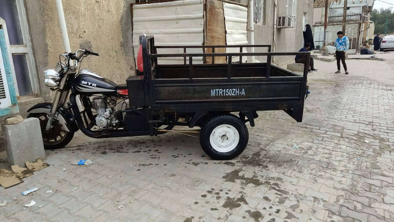 سلام عليكم ستوته الفين 2013 البيع نجف حنون وراق وكيل صولي كلشي شغال ماعازه شي سعر واحد وربعميه مجال قليل تصاب عرقم. ***********
