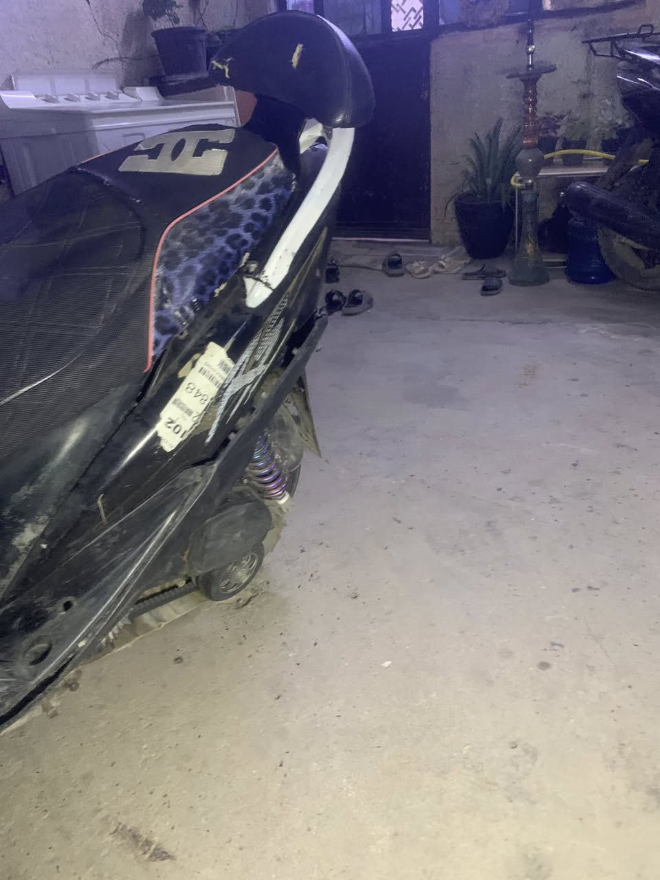 للبيع كفراتها ما مطبكه عدل مالي خلكهن كفرات اصليه كهربائياتها كامله بس تربطهن  نقص تريشه يمنه وبك لايت مكينه 49 بيه عقل رياضي مبرمج ودبل خلفي رياضي وصدر امامي رياضي و وياله وصالنصه اصليه  سعر ب425 وبيه مجال مكاني الدوره حي اسيا رقمي***********
