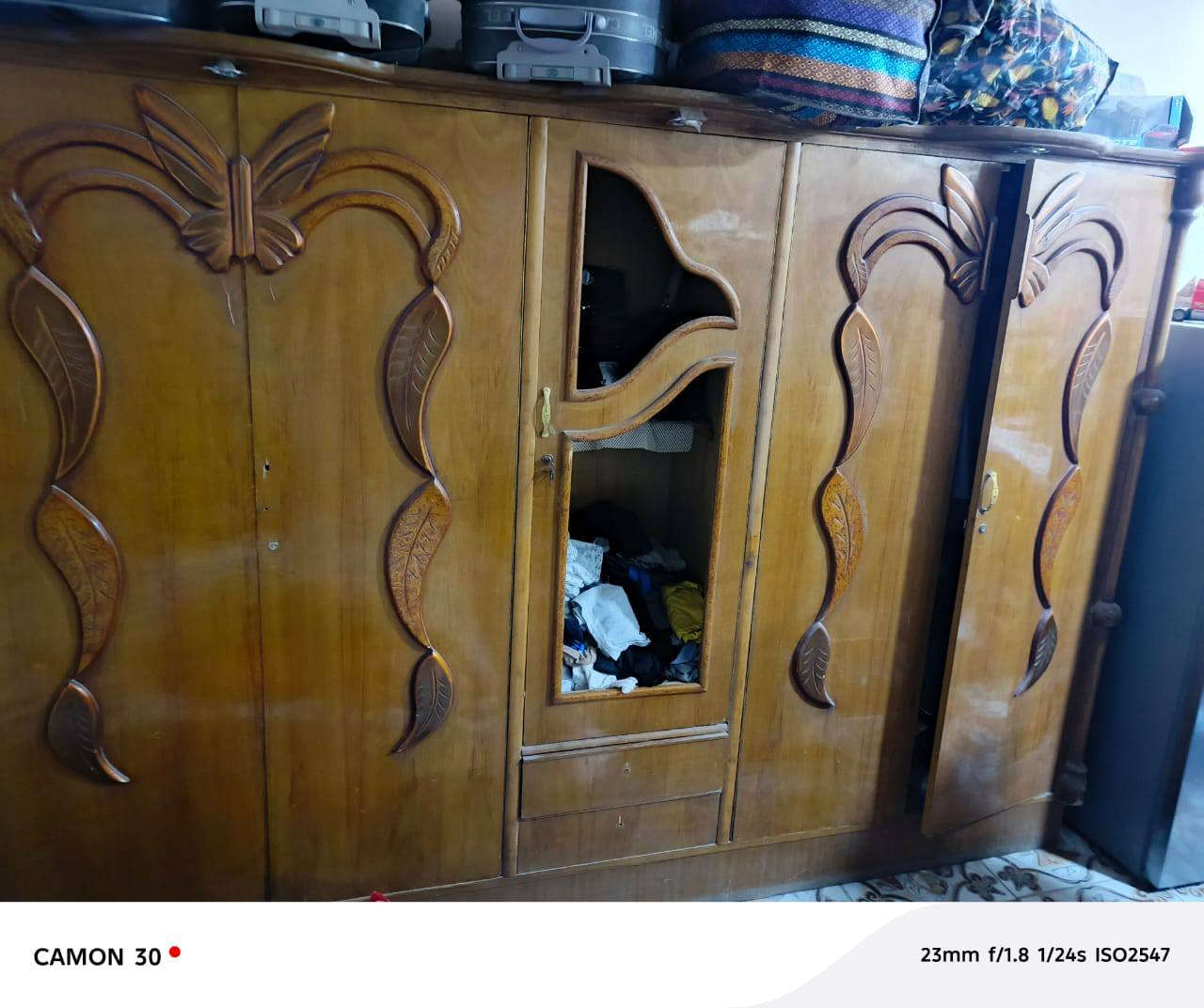 غرفه مستعمله بلمعقل للبيع ب250 بيهه مجال استفسار ***********
