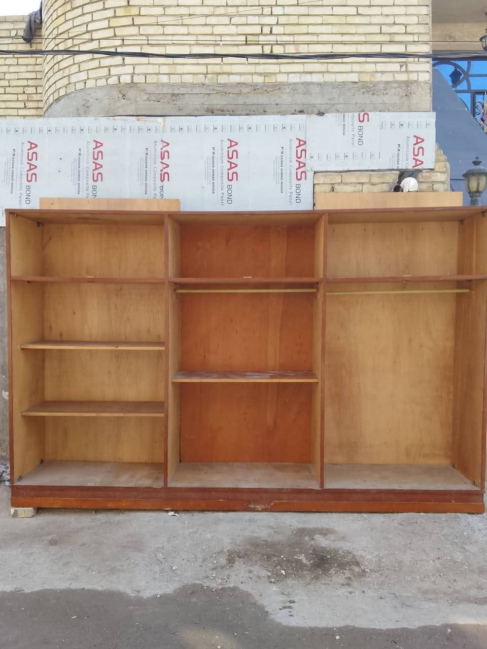 كنتور سته قاطين للبيع السعر 150مكاني حي الخطيب قرب اسواق تفاحة ***********
