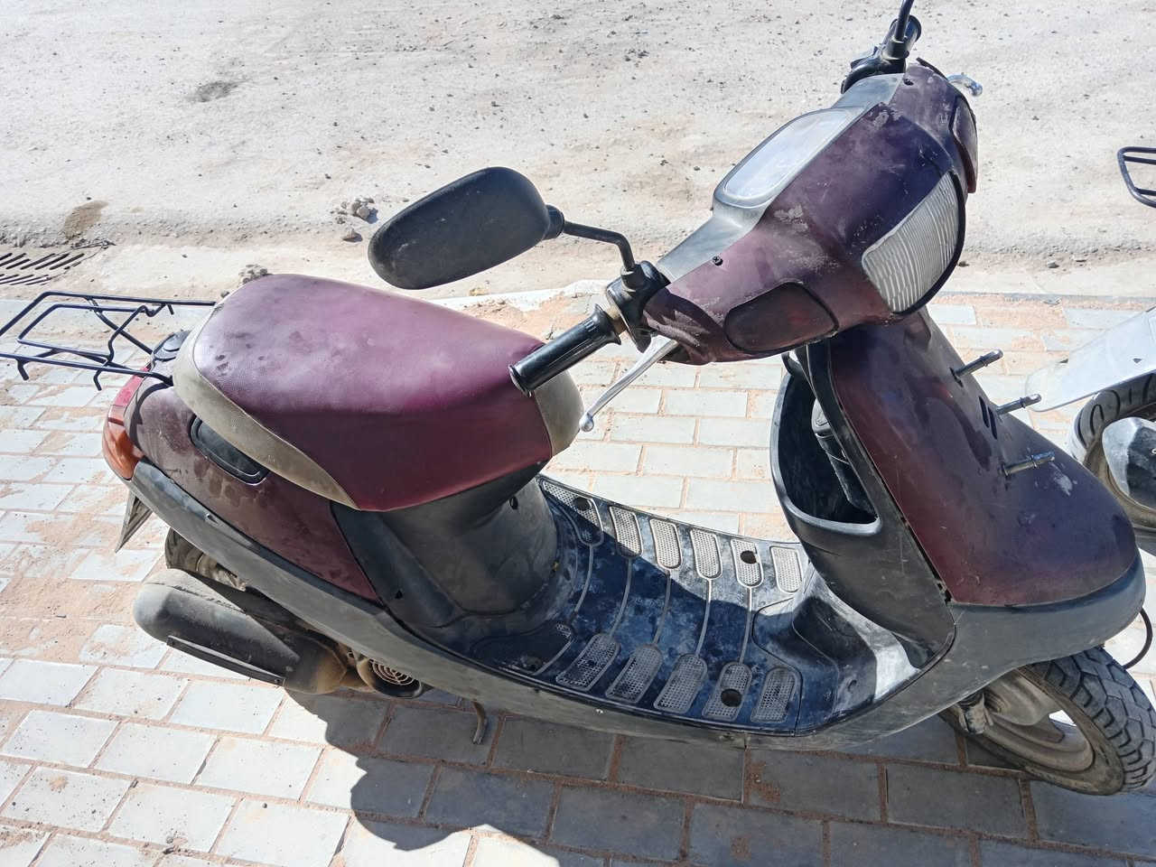 دراجه بطه 2003 كلشي شغال بيها
سعرها 225 وبيها مجال 

للتواصل واتساب اب ***********
