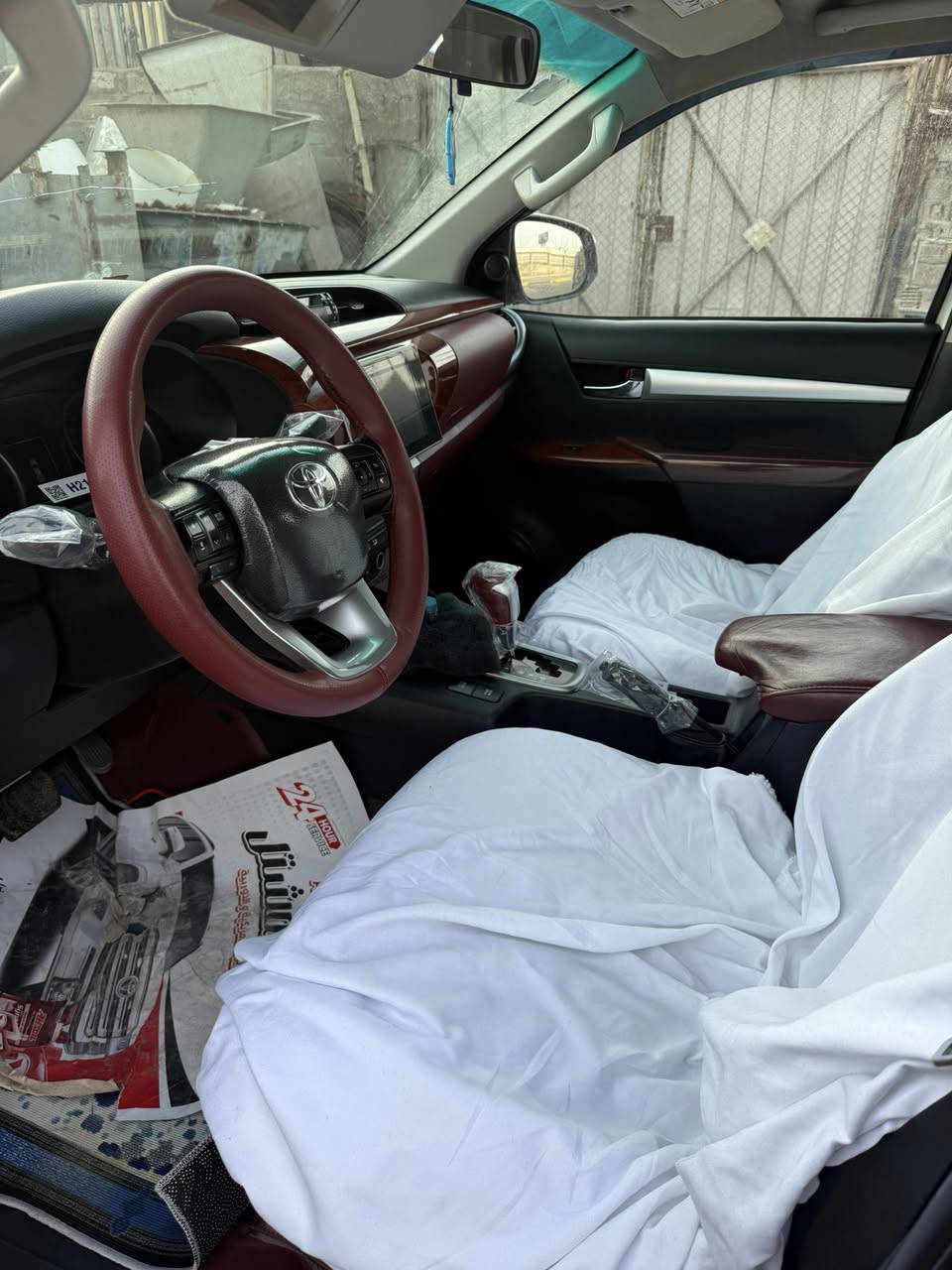 السلام عليكم بيكم هايلوكس 2017 للبيع سياره جديده مكاني بغداد ***********
