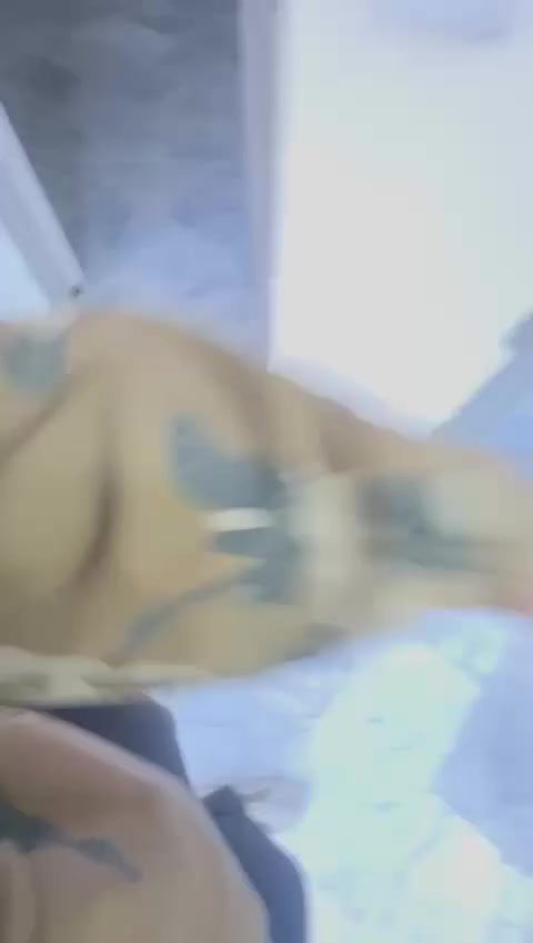 شقة طابق ثالث للايجار مصعد 24 ساعة
غرفتين + صالة + مطبخ + خدمات + مصعد 24 ساعة 
القاهرة الاولى قرب سوق علي نعمة 
للاستفسار مراسلة الخاص او الاتصال على الرقم 
***********
