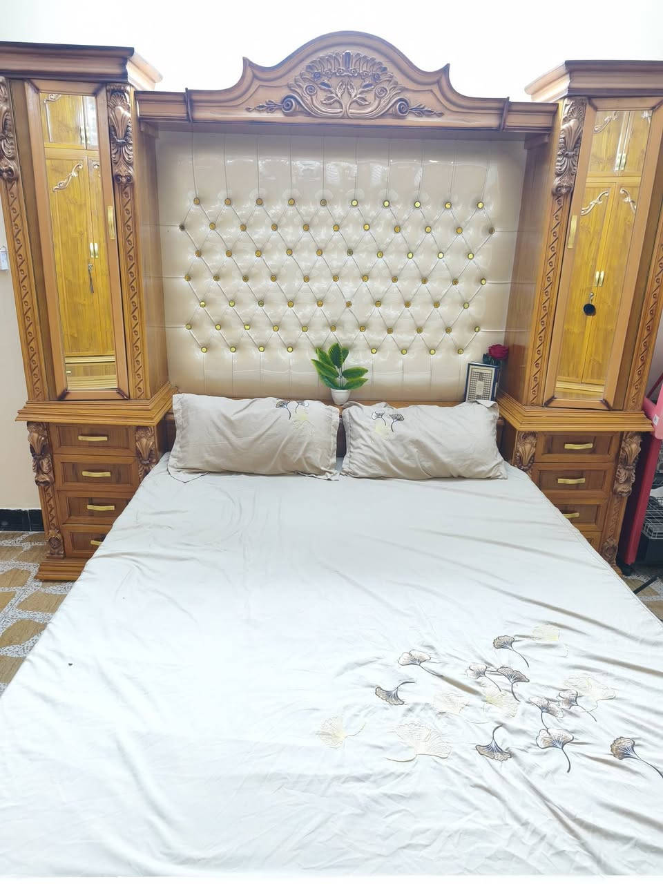 غرفة نوم صاج عراقي داخل خارج غرفه جديده شخط مابيه غرفه حطاطه مو سوكي
الشراي يتصل او خاص مفتوح ***********
جماعة
