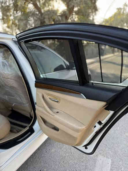 السيارة محرك N52 خليجية عروش خمس كامرات ابواب شفط خمس بردات مكفولة من الصبغ والحادث فقط بيها بارد بالباب الخلف باب السايق محدثة دعامات ودوسات M محرك وكير وصدر بشرط السيارة مابيها مصرف نهائيآ السعر 205 وبيها مجال بسيط مكان السيارة ديالى ***********
