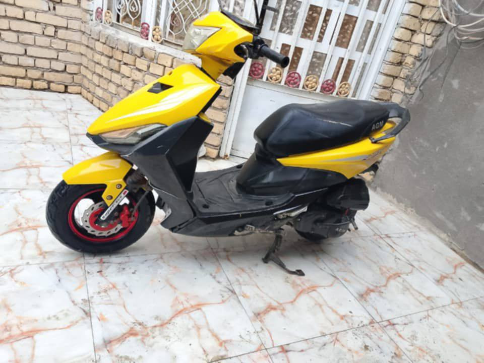 مكلف بالنشر صيني FS كامله شغاله عوزه بس سلف سعر 300 وبيه مجال الشراي يراسلني مكاني فضليه رقمي ***********
