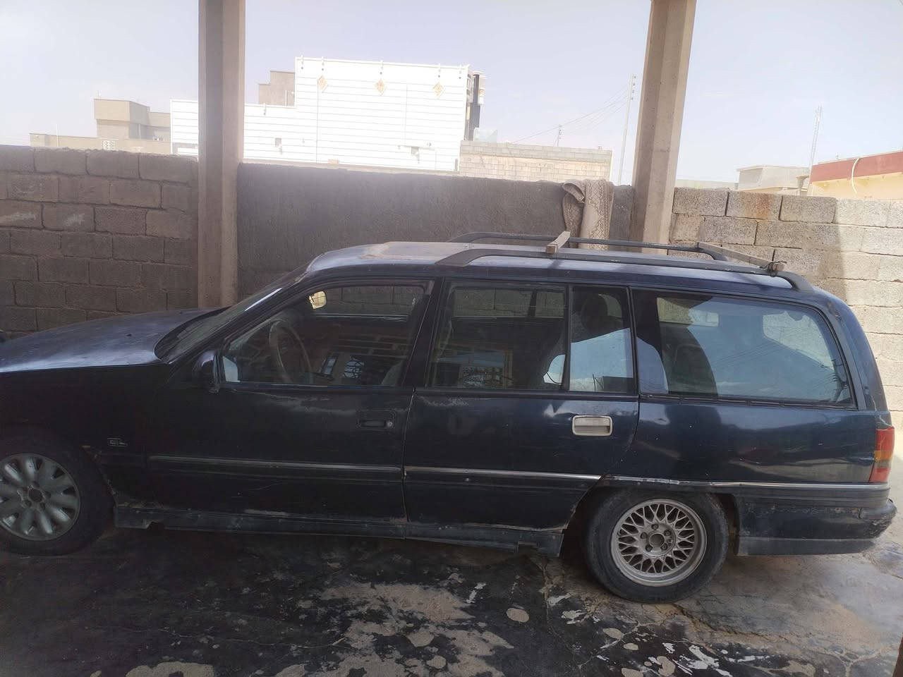 السلام عليكم
للبيع
اوبل اوميكه استيشن 
كير محرك صدر شرط جديد 
السعر20اوبي مجال تحويل ايمته ماتريد بيع فقط 
الاستفسار على هاذ الرقم***********
