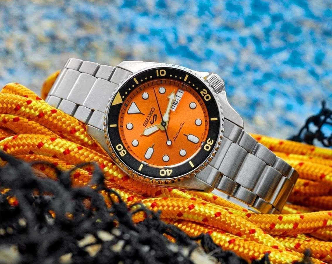 Seiko 5 Sports

 SKX Midi Orange

متوفر وكالة ضمان سنة 

اوتوماتيك

قطر 42.5

احتياطي الطاقة 41 ساعة 

24 حجر 

مقاوم للماء 100 متر 

ماكنه كشف 

زجاج زفير 

توجد خدمة توصيل 

***********
