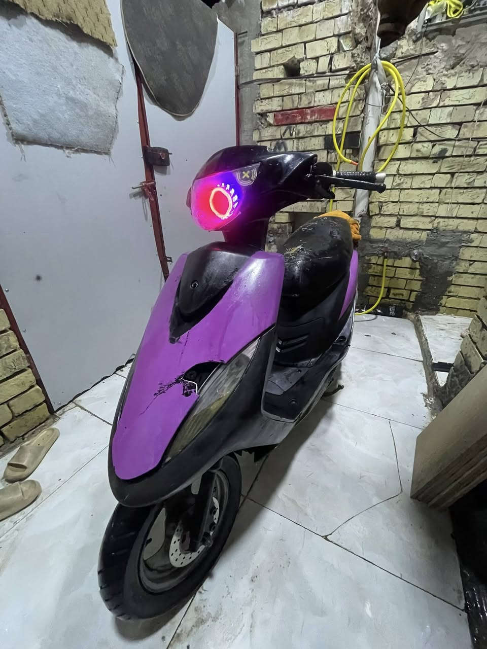 السلام عليكم دراجه ماكس عدله تجفيت جديد البارحه جفتت بوشه 49 بلاديه دراجه شلعه ومعدل تخبل بيها سلف 55 نكره بس الباتري كاعد يرادله شحن تدك هندر وتطلع دراجه البالك مناقصها شي وبيها ضربه بل بجم انطيك بجم ويبقه عليك بس الصبغ سعر الدراجه450 وبيها مجال عنواني بغداد الزعفرانيه رقمي ***********
