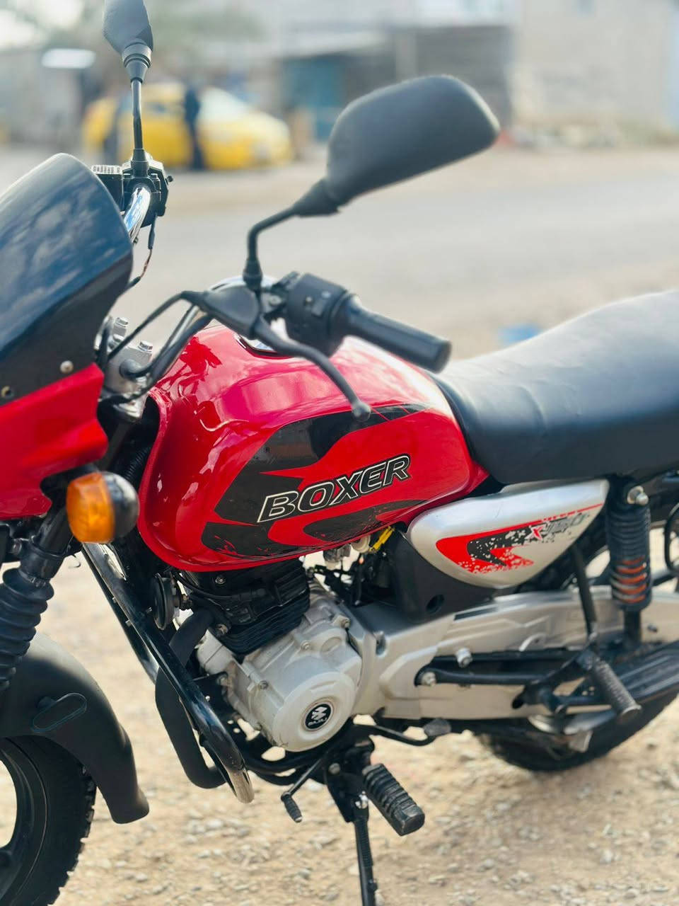 السلام عليكم بوكسر جبلي موديل 2023 السعر مليون 400 وبيها مجال حك الجية المكان حسينية الراشدية رقم الهاتف ***********
