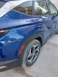 توكسان 2023 أمريكي. فول مواصفات جاملغ امامي فقط مصبوغ وبيها مكانين بار...