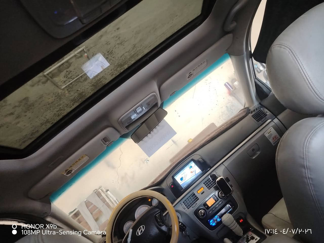 السلام عليكم سياره سوناته موديل 7.ادوات. ما مسجله. للبيع محرك كير شرط. محرك 2400 صدر جديد تواير ٤جدد  كهربائيات كلها شغاله. تبريد ثلج سياره جاهزه أمري شفط.. تنته شغاله.  سياره مال بيت.، شرط انضف من الصور.،. السعر 38💰 قفل بيع فقط نقد . قساط مده ما ابيع.،. للبيع او مراوس حسب القناعه.. مكاني شرقاط ***********
