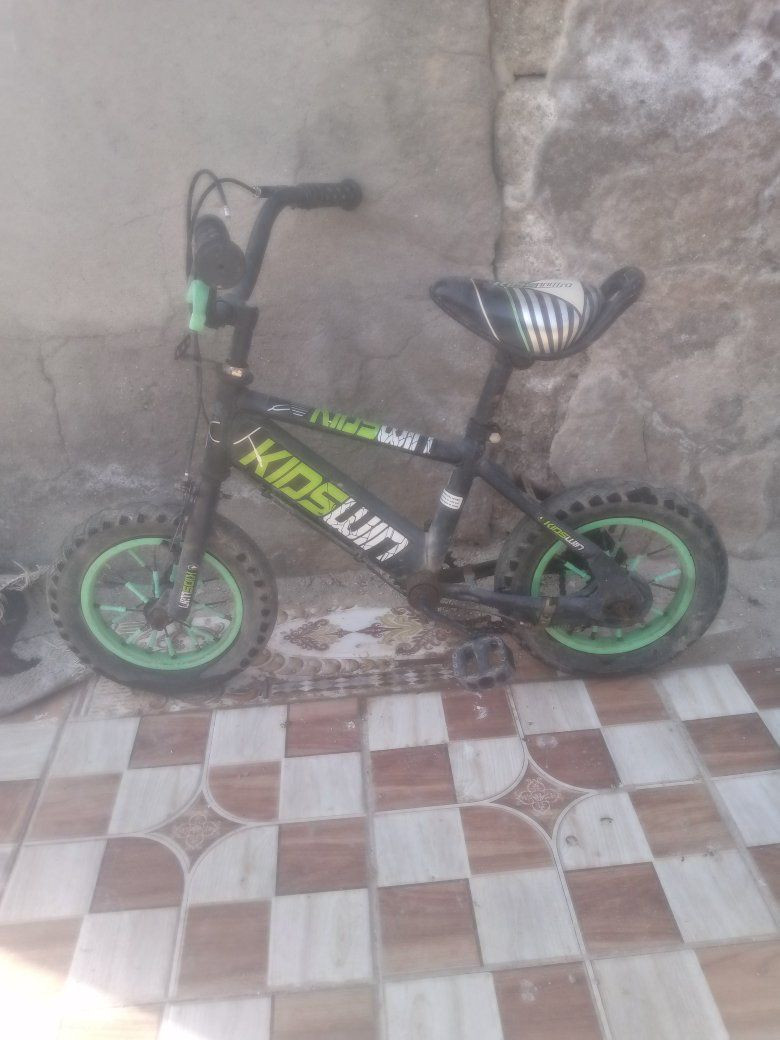 سلام عليكم  باسيكل  للبيع


**إذا كنت صاحب هذا الإعلان وتريد حذفه لأي سبب، رجاءا أرسل رسالة إلى الدعم الفني**