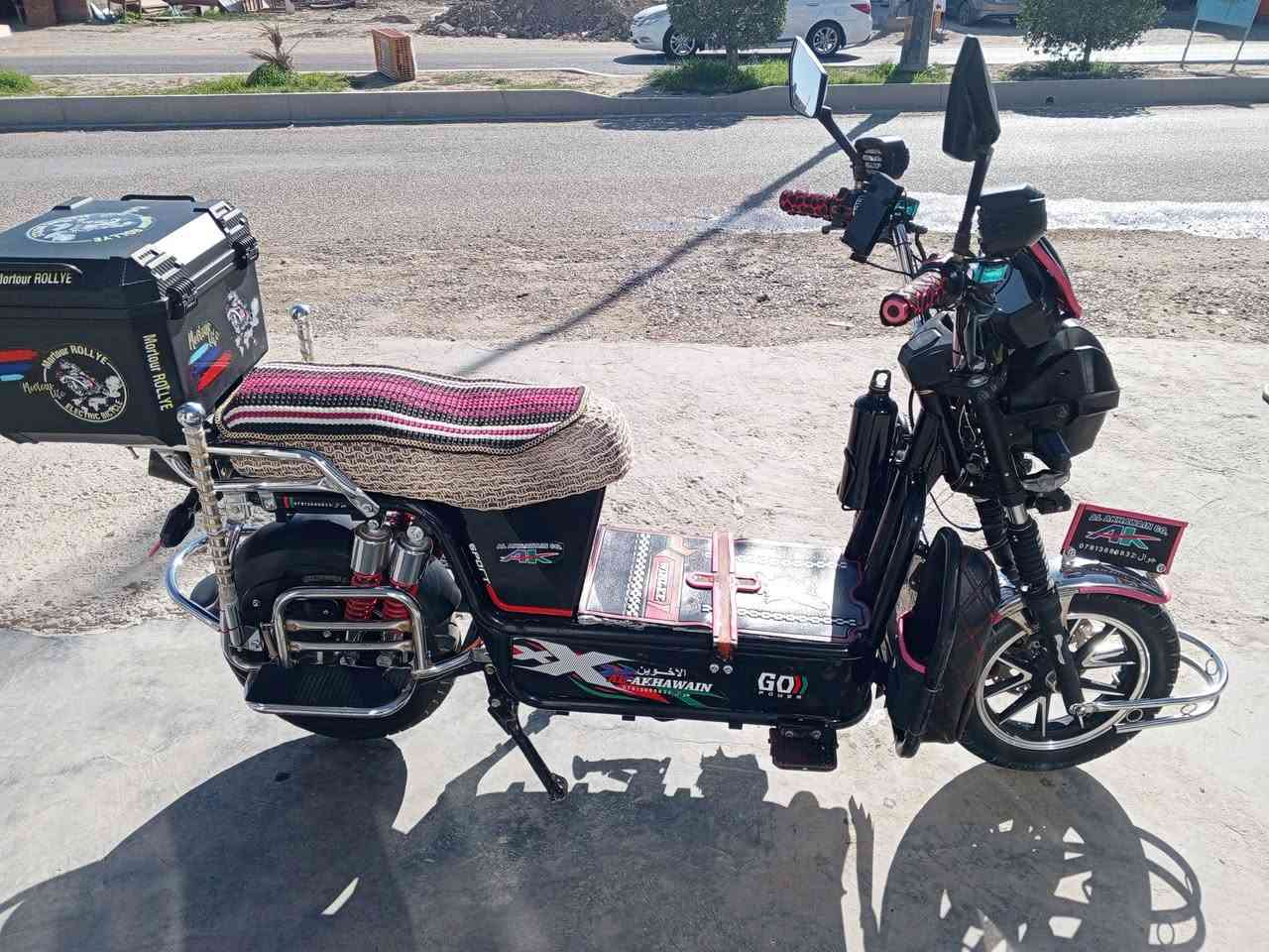 درجه شحن للبيع
موديل 2024
البطاريات عل فحص جدد 
اشاير ايمن يسار 
دبل اشاره كهربائية كله شغاله 
جنطه خلفيه 
قاطع دوره 
أم بي ثري
جهاز انذار 
تخم تايرات جدد
4سرع 
قفل سكان 
بك رجوع خلفي 
سعر700بيه مجال قليل
دراجه نضيفه بشكل انضف من صوره 
رقم ***********بي واتس اب
مكان صقلاويه
