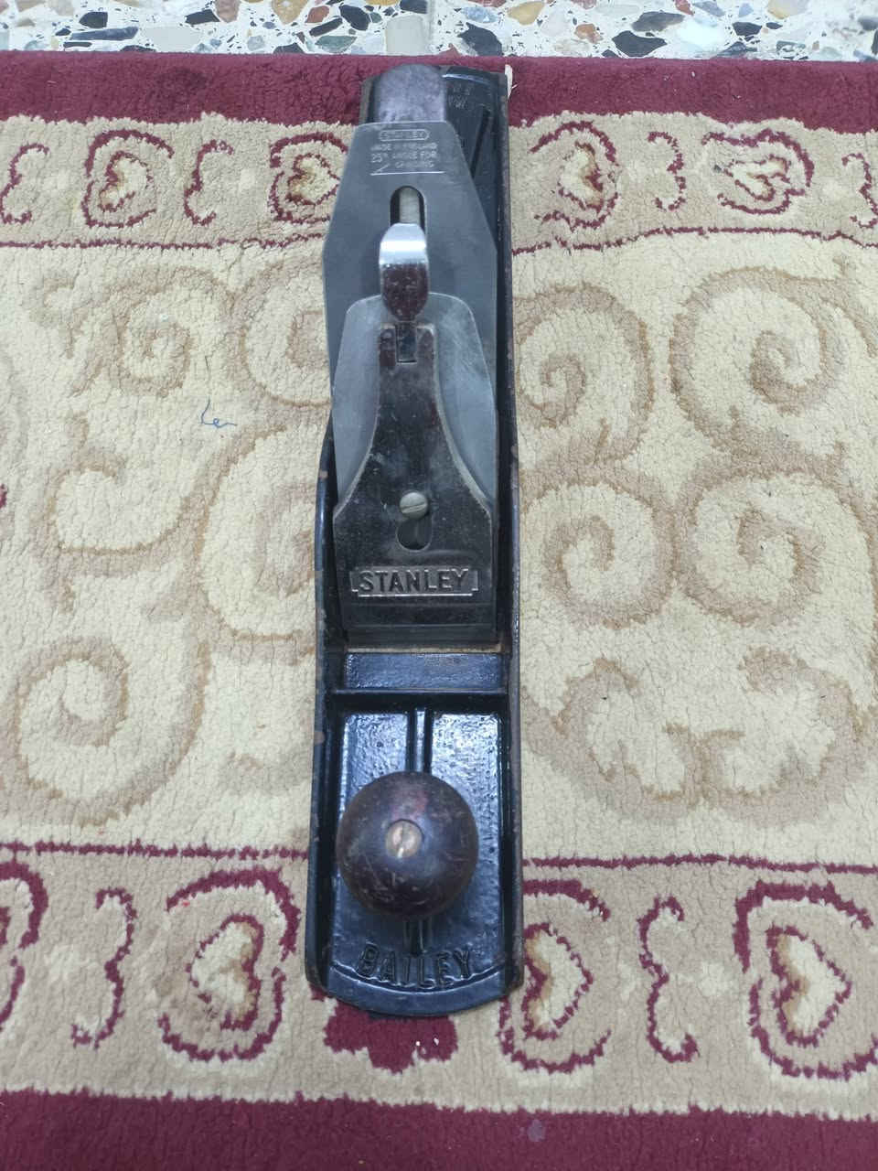 من رخصة الادمن المحترم بالونية انكليزي نظافة ٩٠% سعره ٧٥ الف مكاني بغداد نهاية حي اور *********** يوجد توصيل بغداد ومحافظات
