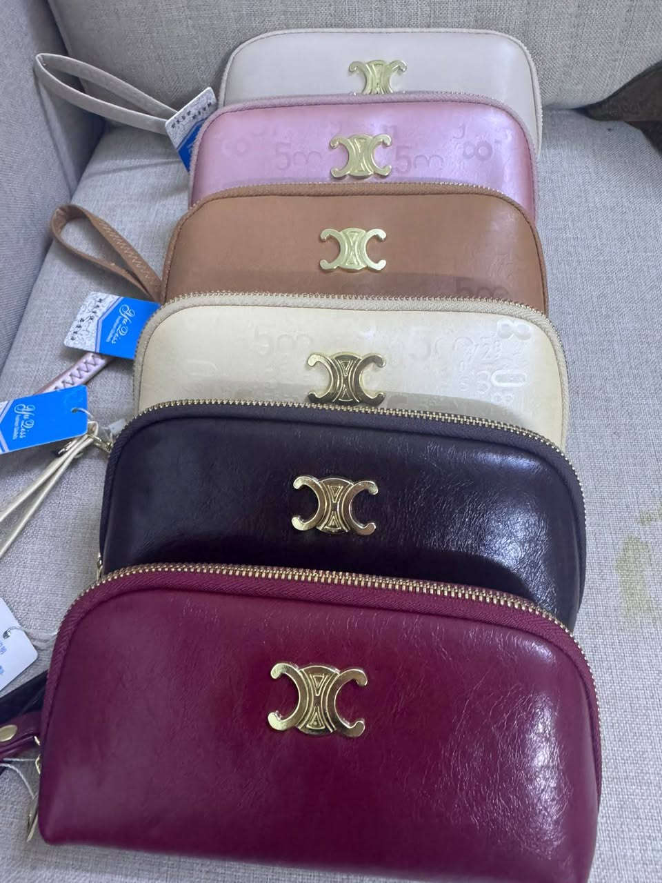 دزدااان درجه اولى سعر القطعه ع خمسه 
جان بسته اخر القطع ❤️🧿🧿


**إذا كنت صاحب هذا الإعلان وتريد حذفه لأي سبب، رجاءا أرسل رسالة إلى الدعم الفني**