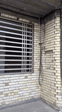 خلفه صبغ متفرغ 
طلس وصبغ شبابيك واجهيات ديكورات صبغ داخل
***********
***********
