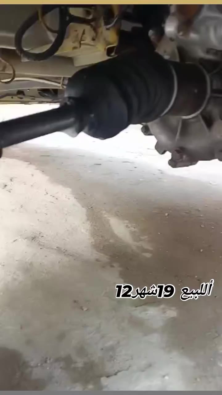 السلام عليكم تكتك للبيع موديل19شهر12مكينه مكفوله بس زنجيل مدل كسن مكفول ***********
