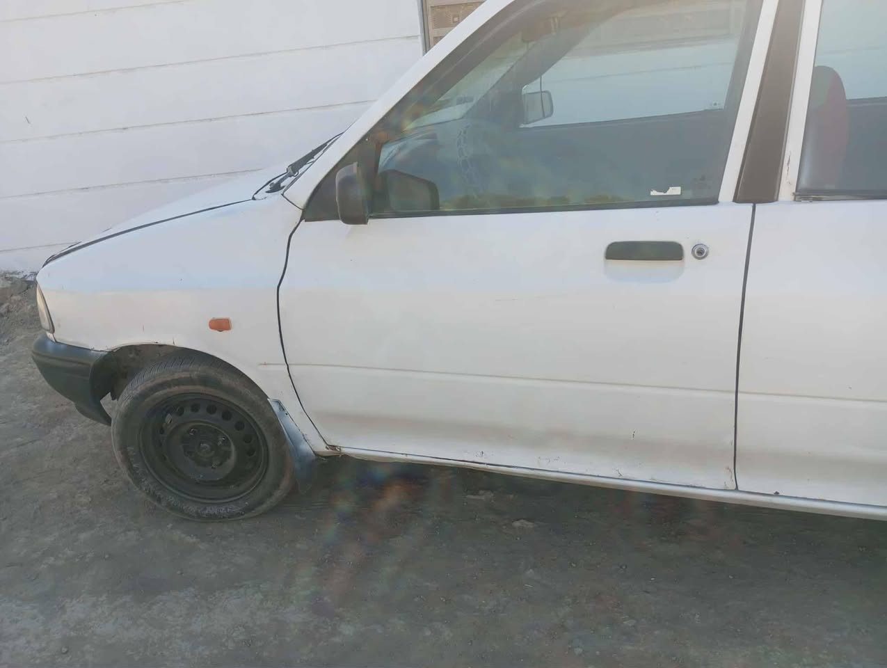 السلام  عليكم
سايبه البيع 2014  رقم ذي قار انكليزي راعيهه يمي شرط تداور ثاني يوم كير محرك مكفول صدر جديد تخم تاير كهربائيات كلهه شغاله  مكاني الديوانية قضاء سومر السعر 27 وبيه مجال ***********
