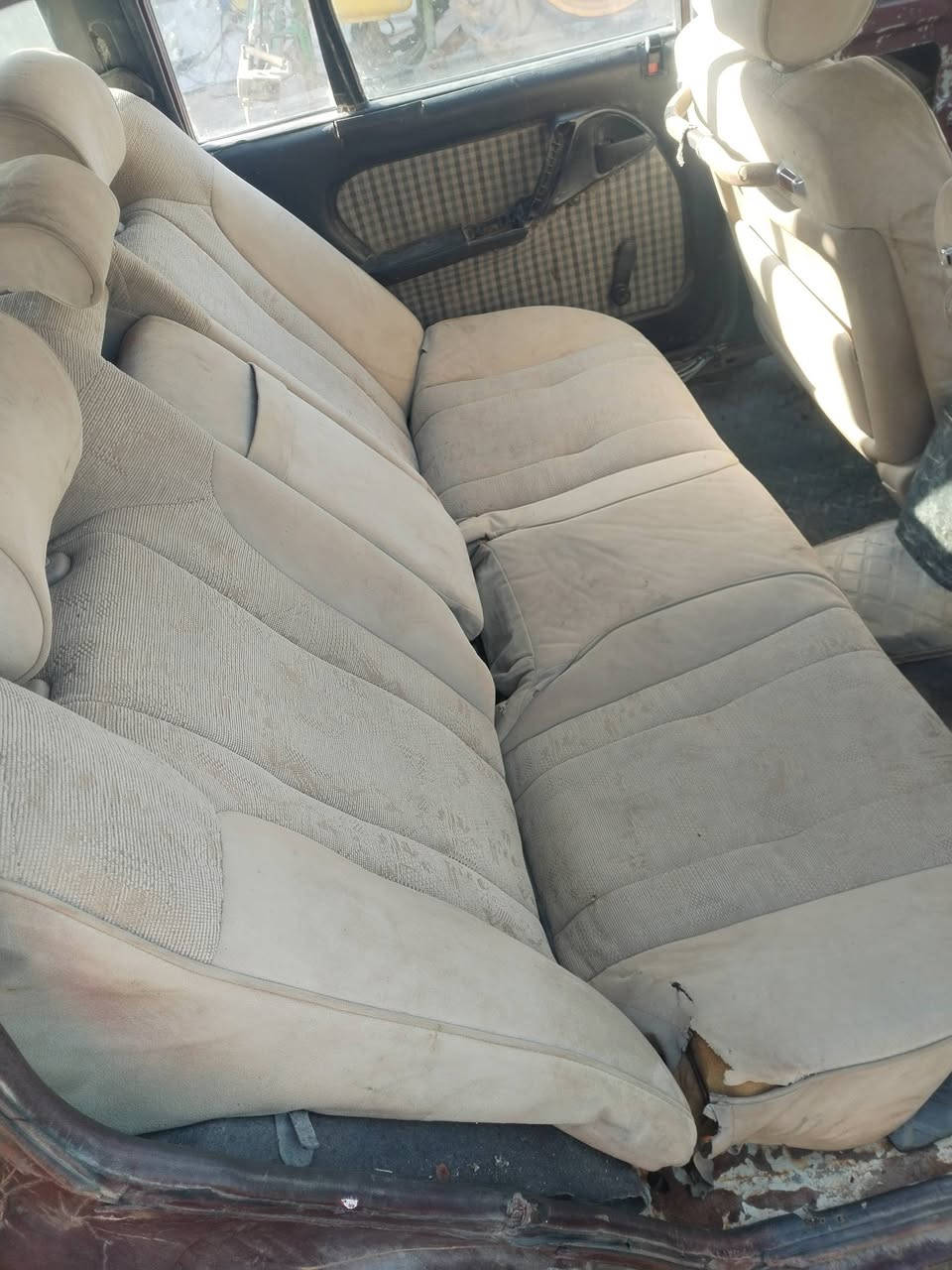 حداديه جديده كير محرك كله مشروط
سنويه ساقطه 24سياره شوف عينك 
تايرات جديد كهربأيات سياره ترايك بيهه البصره
غرفه مال ملكه بيهه لاستفسار عل رقم ***********
