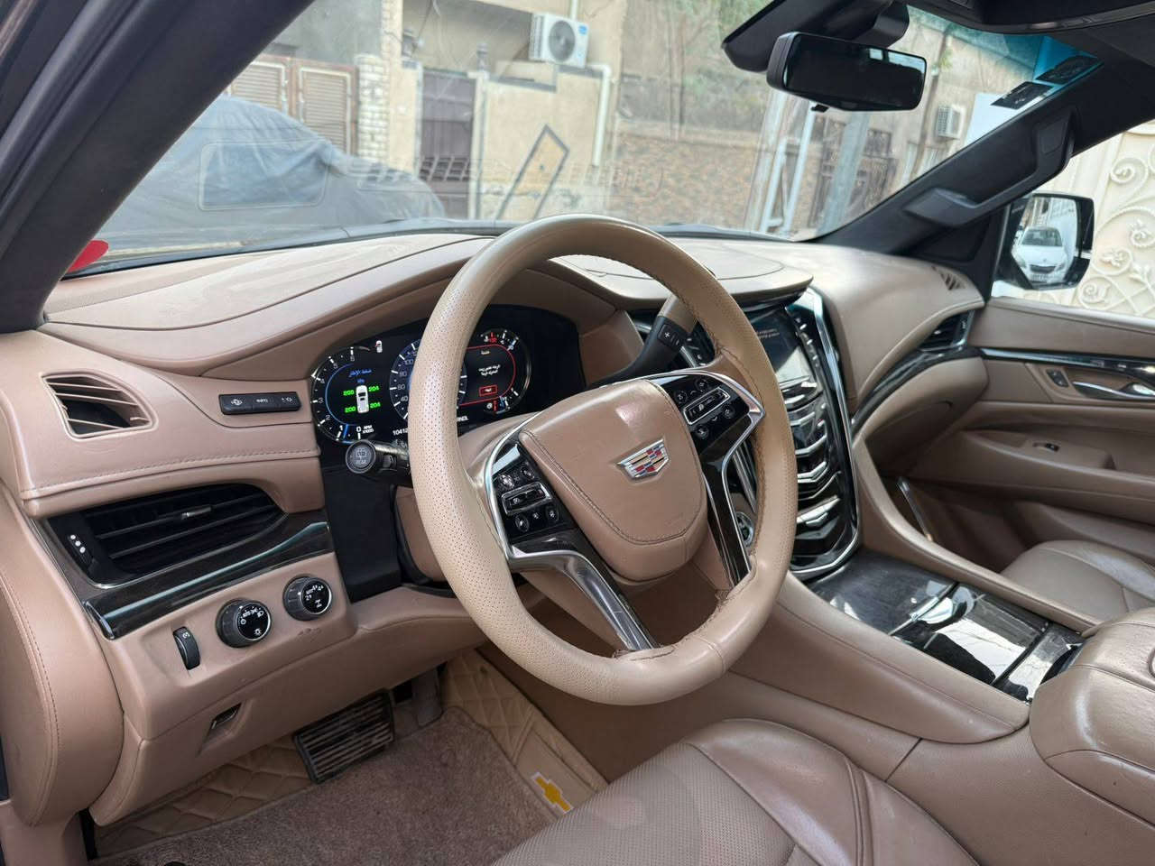 السلام عليكم كاديلاك اسكالد بلاتنيوم خليجيه 2018 جاهزه سونار بلصور موجود فول مواصفات فتحه بصمه كشنات جلد رادارات رقم بغداد دولي هزه جديده باسمي سعرها (380)ورقه بغدادالوشاش بلكرخ *********** بغداد, العراق

