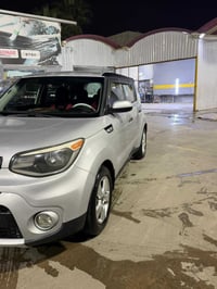 كيه سول للبيع مديل 2017  ماشيه 58 السعر 120 ورقه   07715700446