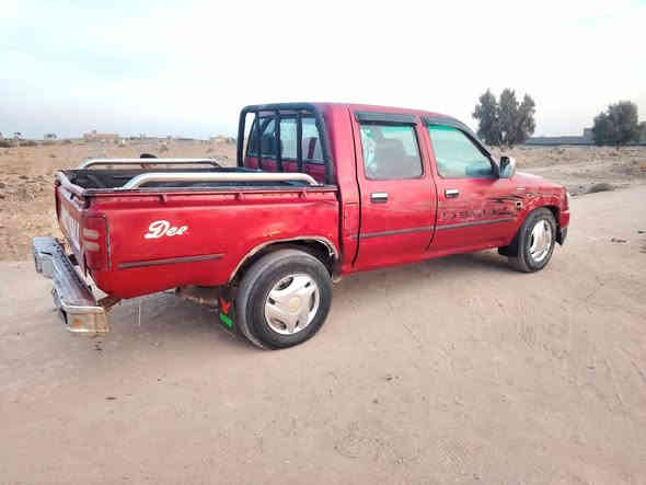 سياره دير 2008 منفيس اوراق 
مكينه وكير انضاف 
السعر 17 وبيه مجال لطيبين
المكان ذي قار... قضاء الدوايه 
هــــــ ***********
