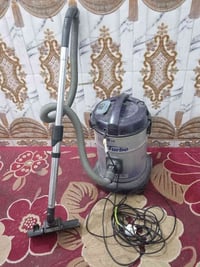 مكنسة كهربائية • نهايت حي اور