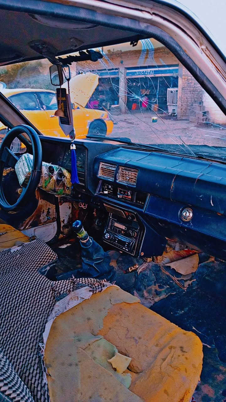 سلام عليكم سياره للبيع تويوتا بيكم موديل 86 مكفوله كير محرك شاصي تواير جدد حداديه جديده والكشره كدامكم رقم واسط الماني سنويه 2030 سياره جاهزه المكان الناصريه مركز السعر 52وبيه مجال حق الجيه 
هاتف ***********
