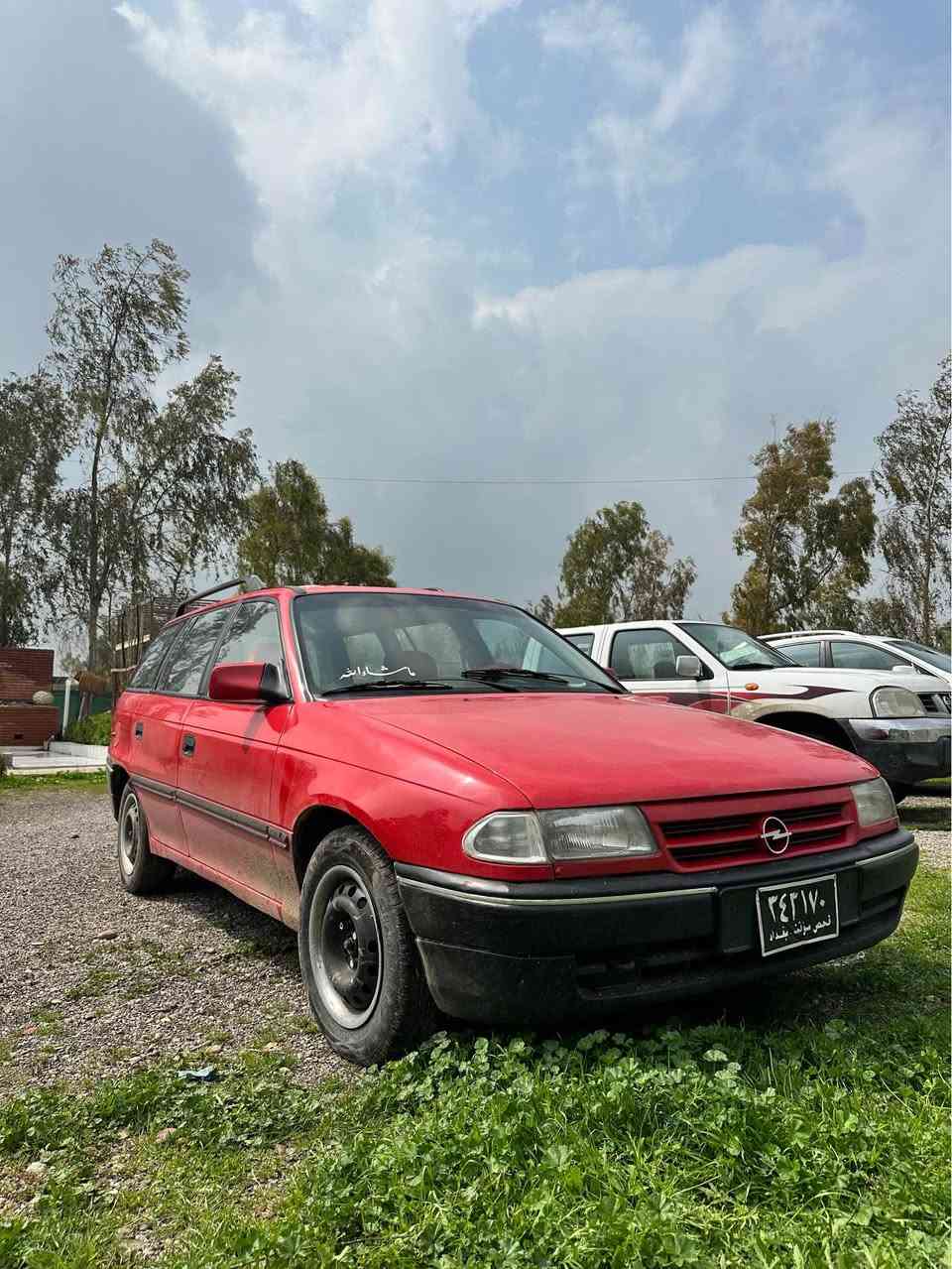 ئۆپڵ ئەسترا مۆدێل ١٩٩٣ ڕەقەم ئەصلی بەشەرتی بەناو کردن و وەکالە سەیارەکە جائیزە و بێ لێدرانە گێر و مەکینە بەشەرت شوێن هەولێر نرخ ٣٢$ وەرەقە و مەجالێکی برایانە
*********** أربيل, العراق
