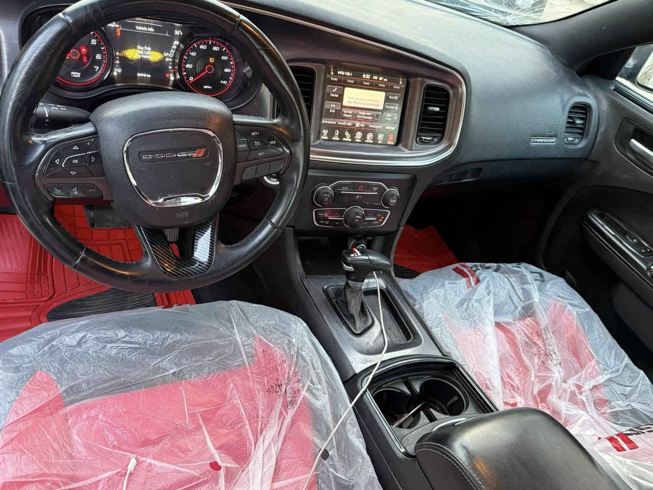 📣 للبيع: دوج جارجر (Dodge Charger)
المحرك: 3600 V6
المسافة المقطوعة: 200 كم فقط (بحالة الزيرو)
اللوحة: بغداد (بإسمي، تحويل مباشر)
📋 تفاصيل الحادث والتصليح:
• الضرر: (بنيد، جاملغ، باب) ونفسهن مصلحات بدون تبديل.
• الإيرباك: فقط ستيرن مرجع سيستم.
• الحالة الميكانيكية: كير، مكينة، صدر، وتبريد.. كله بحالة الجديد (جديد 100%).
💰 السعر والمعلومات:
• السعر: 173 ورقة ($17,300) وبيه مجال بسيط للشراي.
• المكان: بغداد.
📞 للتواصل والاستفسار:
الرقم: ***********
