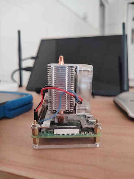 رازبیری بای ٤ رام ٨  گێگا بایت، هاوشێوەی کۆمپیوتەر کاردەکات بۆ دەیان شتی تر سوودی هەیە، نرخی قفلی ٩٠ هەزارە،
راسبيري باي 4 موديل 8 كيكا، جديد نضيف، سعر 90 ألف دينار ، سعر قفل مابي مجال

واتساب
*********** أربيل
