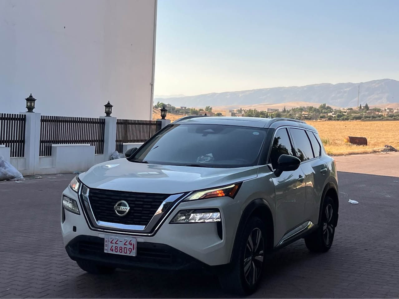 نيسان روج 2023 SL AWD 
سعر بلاش 💣🔥 115$ ورقه و بها مجال 
مواصفات 
بصمه 
شاشه كبير 
بابين بصمه 
رادار 
حساس 
بريك بصمه 
سندوق شفط 
و بعد مواصفات هوايه سياره مواصفات فول فول 
ضرر: جملغ و بابين صبغ بدون دواخل ارباك فقط ستيرن 

￼ ملاحظة : قماره شويه بي بارد 
سياره شرط ترقيم شمالي 
مكان سياره عقره 

فقط واتساب : ***********￼ اكر, نينوى

