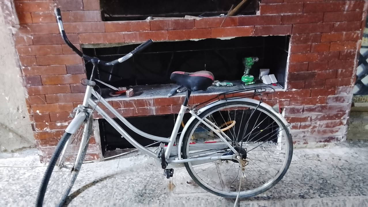 سلام وعليكم شباب باسكل بناتي للبيع حجم ٢٧ باسكل يرادله بس بريكات ومابي شي سعره ٤٥وبيه مجال مكانه بغداد الزعفرانية ***********
