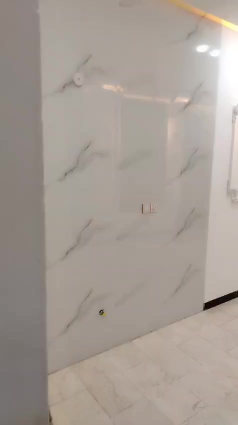 بيت للبيع 50 متر مكانه نجف حي نداء طابق واحد طابو صرف سند حر منطقت 57 خلف مول تفاحه مباشرتن يحتوي عله غرفه وصاله ومطبخ وحمام ومكشوفه وصطح مطبك شتايكر سعره 50 وبي مجال بصيط 
لستفسار 
***********
