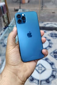 ايفون 12 برو • ٢٥٦ • شاشة مكسورة