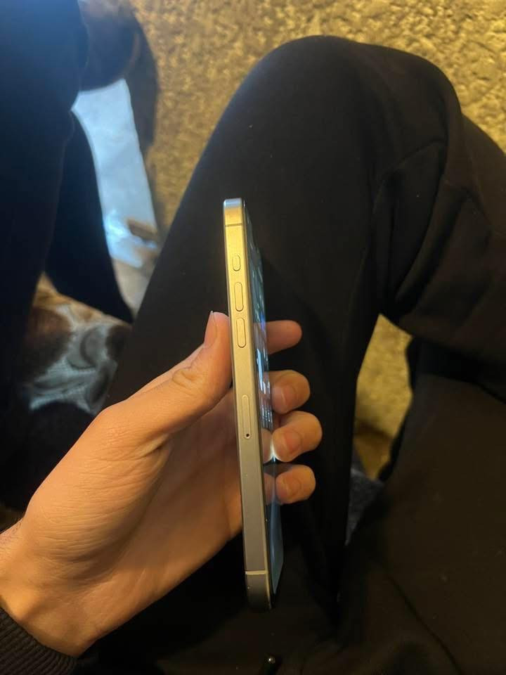 15 PRO MAX
ذاكرة 256
الجهاز لوك بطارية 92
فقط مبدل شاشة من النوعية الزينة فيس ايدي شغال 3 خيارات بل شاشة السعر 750 وبي مجال رقم ***********
رقم
