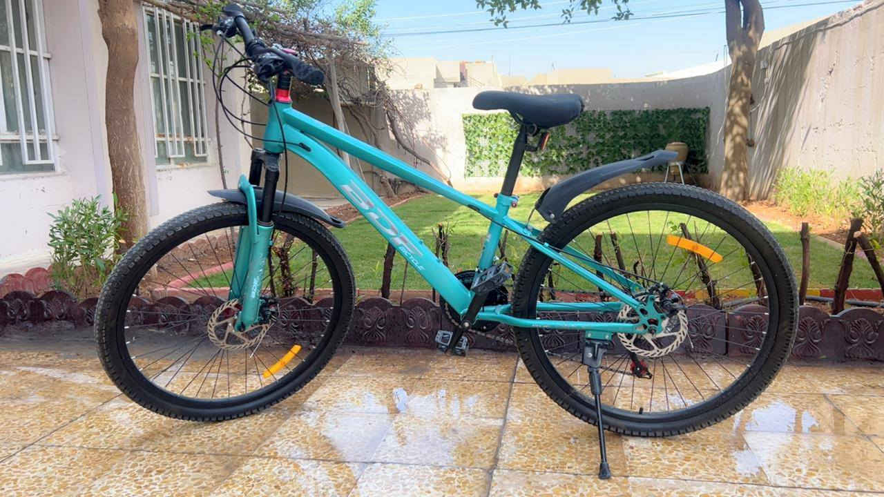 بايسكل حجم 26 جديد بعدها السعر 120 وبيه مجال ***********
