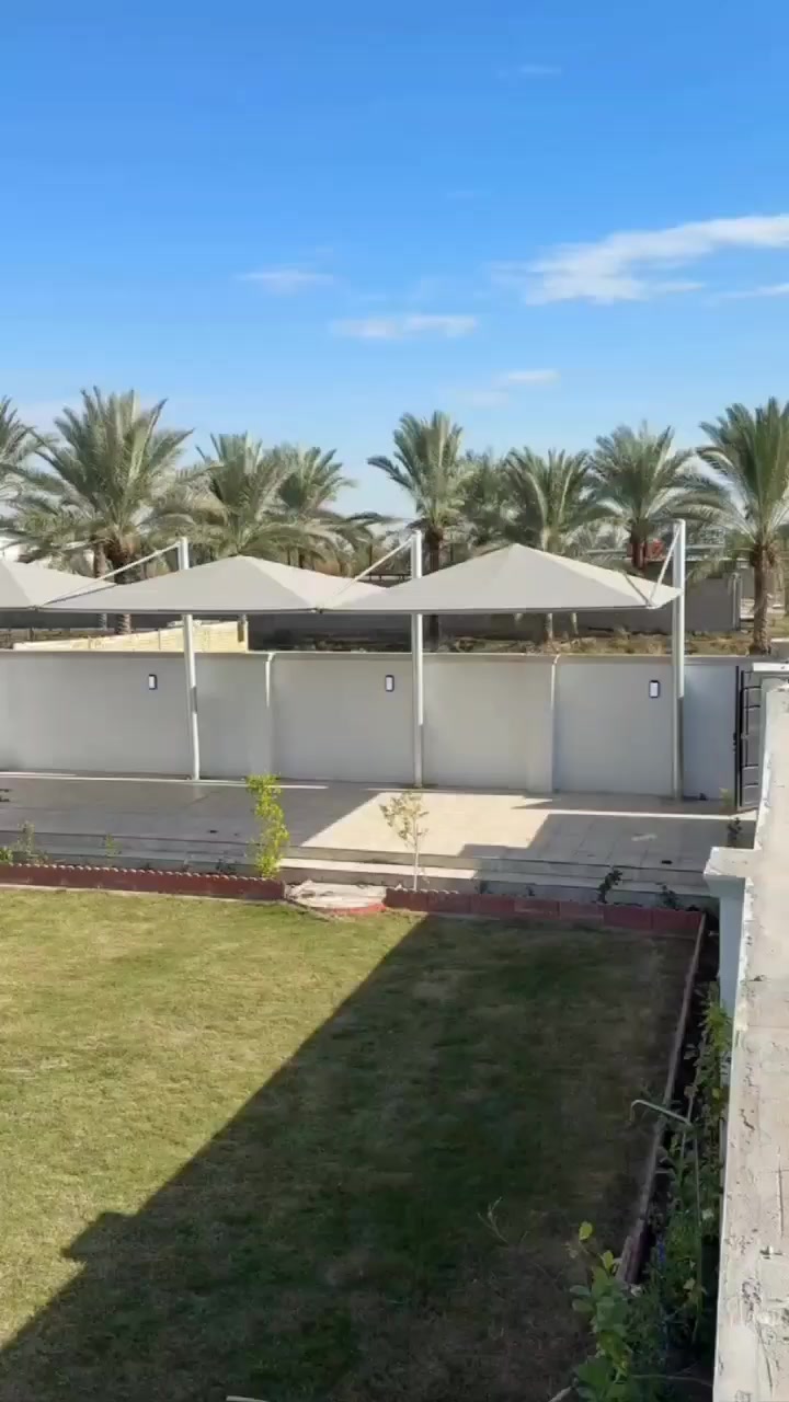 الدار للبيع او مراوس حسب القناعة

( سكني - تجاري - او مزرعة )

المساحة ( ٥٠٠ متر ) 
البناء ( ٢١٠ متر )

المساحة الكلية مع محرم الشارع ( ١٠٠٠ متر ) 

الدار طابق واحد متكون من 
١- غرفتين نوم كبيرات
٢- مطبخ
٣- هول 
٤- مطبخ
٥- صحيات داخلية
٦- استقبال كبير
٧- صحيات خارجية
فيه مصدرين ماء 
فيه مصدرين كهرباء ( منظومة طاقة شمسية )
طابو زراعي سند ٢٥ تحويل مباشر
الموقع 
( بابل / حلة / سنتر على سريع النيل الجديد - حلة - كيش )
مقابل معمل مياه صحة وعافية
الاستفسار 

***********
