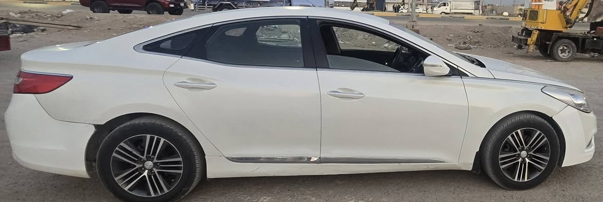 ازيرا موديل 2014 خليجي

رقم بغداد سنوية 2027

فول عده البصمه والفتحة

تبريد ثلج قطعتين

كير محرك كفالة 

تخم تاير صدر جديد 

محرك 6 اسلندر 

شاشة كامرة دوارة 

تحكم استيرين 

حساسات خلفي 

اهوية مصفات بعد بيها 

ويل اكروم كهربايات جاهزة 

صبغ بيها مكانات ابيع احزام

مكان السيارة بلكوت مركز مدينة

السعر المطلوب /130\وبيها مجال 

/***********\***********
