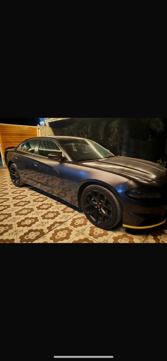 السلام عليكم 
للبيع جارجر موديل 16 
مكينه 3600 SXT
مكينه وكير كفاله كلش نضيفه 
سياره بدون ايرباك 
حادثه شبر بخشم البنيد 
ولباب الصدر ولباب الوراه كلير من امريكه 
مكان بغداد 
***********
سعر 173
