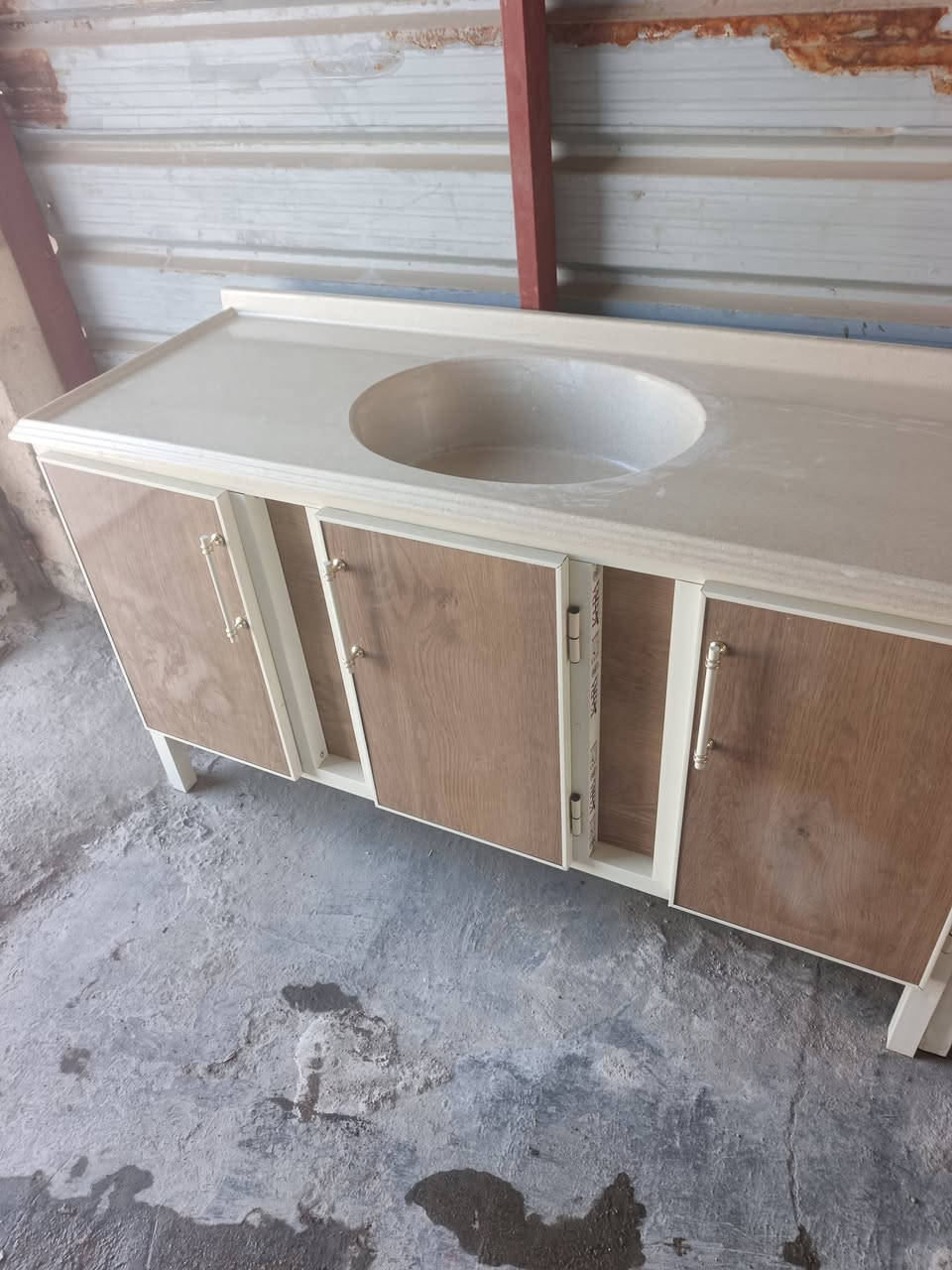 معرض حسين البصراوي المرمر والسنكات مرمر ثقيل درجه اولى بسعار مناسب للجمله ومفرد عنوان كازينو لبنان مقابل الستداره على شارع العام *********** مسوين تخفيضات بسعار مناسب
