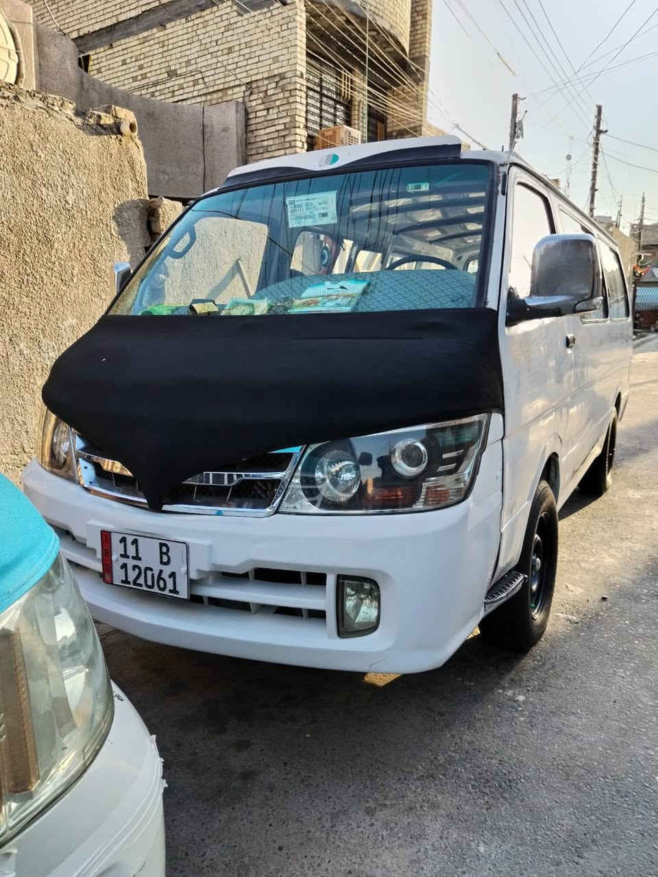 السلام عليكم جنبي ٢٠٠٨ كير مكينه ونجي قبل ٥ أشهر شادينهن تحويل مباشر رقم نگليزي سيبايه تزريف دوشمه عام السيارة بيهه تعمير هلالات ومصبوغه من الشريط وجوه جماليه بيهه طخه بلبجم خفيفه ما معمره باقيه على وضعهه السيارة معروضه ب٥٣ وبيهه مجال للطيبين العنوان بغداد العبيدي الرئاسه *********** سياره للبيع او مراوس بفتون حسب القناعه

