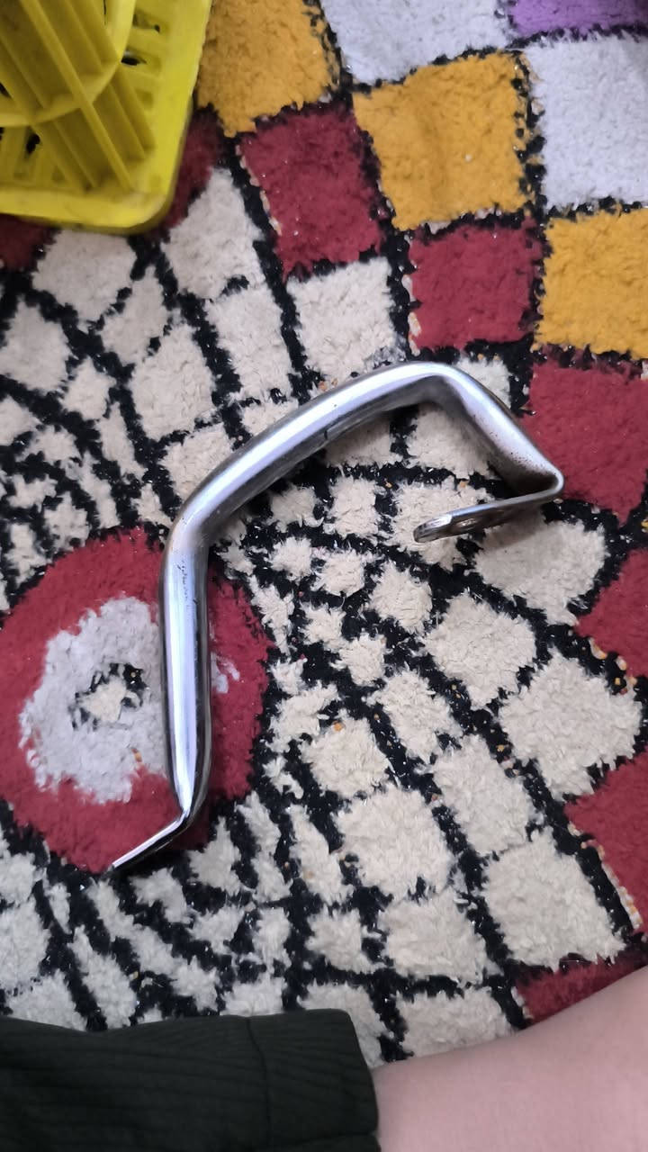 غراض للبيع كلمن وسعره ليريد حاجه يتصل او يراسلني مكاني بصره ـ سفوان ***********
