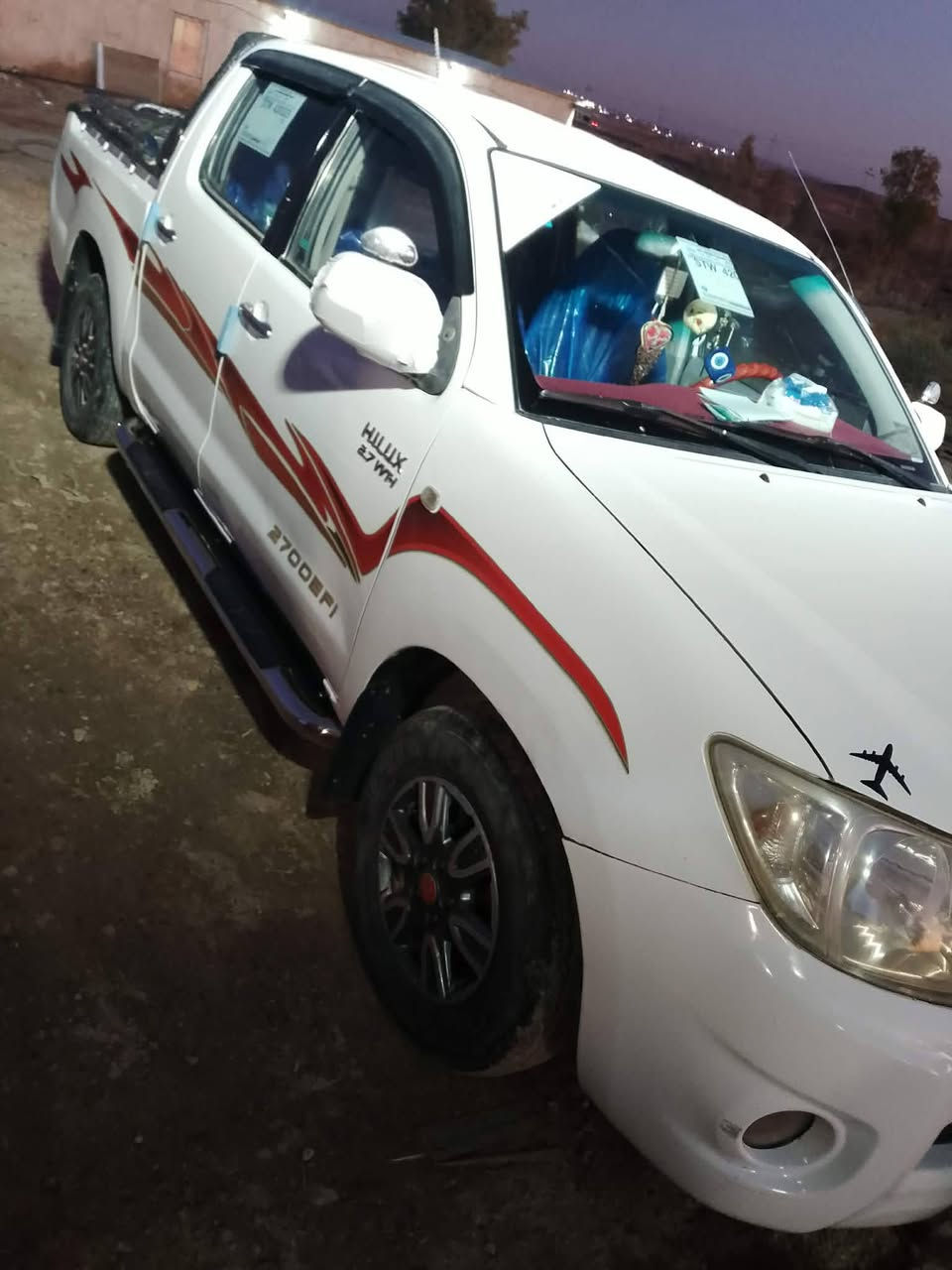 سلام عليكم مكلف بنشر بيكم للبيع موديل 2011
سياره معروضه ب 165 وبيها مجال 
تصال ع 
***********
رقم صاحب السياره
